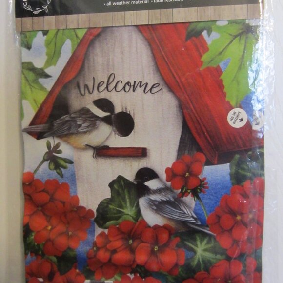 CHICKADEE BIRDHOUSE GARDEN FLAG ~ BRAND NEW, SEALED/12.5 X 18"/Creekside Brand - Picture 1 of 1